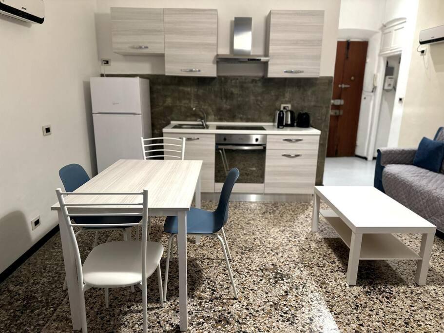Ridi Che Ti Passa In Vico Del Fieno Διαμέρισμα Γένοβα Εξωτερικό φωτογραφία
